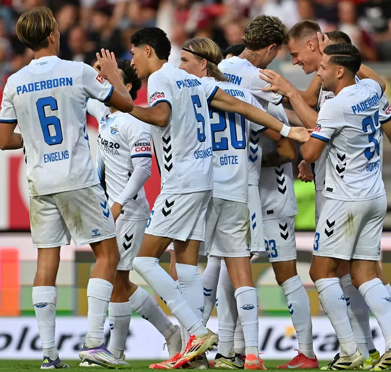 Paderborn có lợi thế để đánh bại Bochum